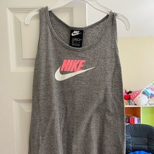 Girls Nike Grey Tank Top with Pink & White Accents Slim Fit Size XL NWT
